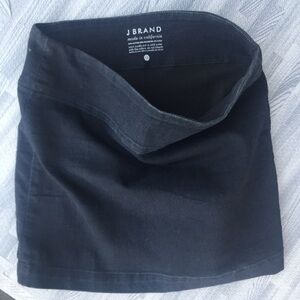 JBRAND black tight mini skirt, the cutest!! Sz M